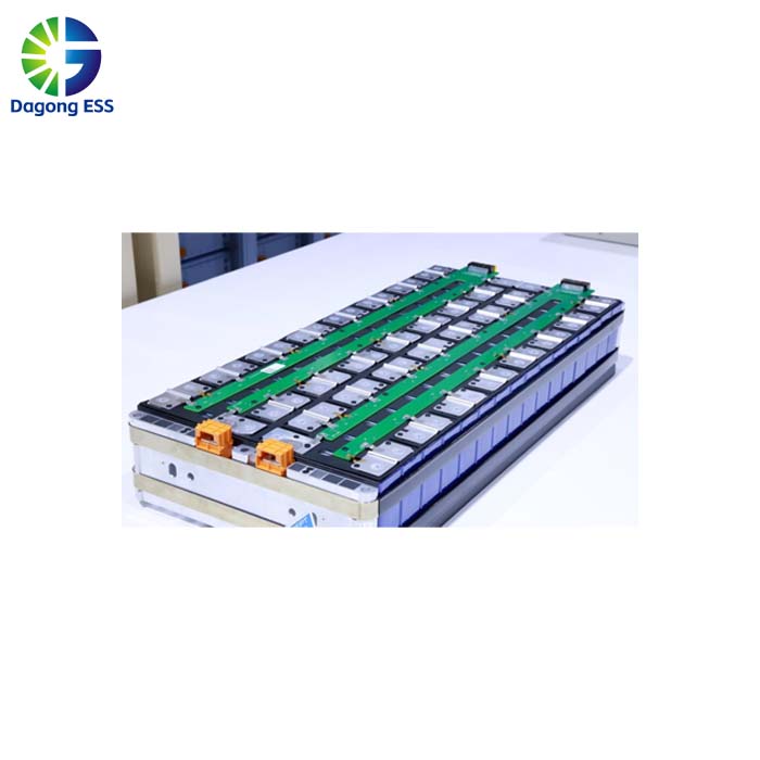 Battery Cell Contact System with Integrated Busbar